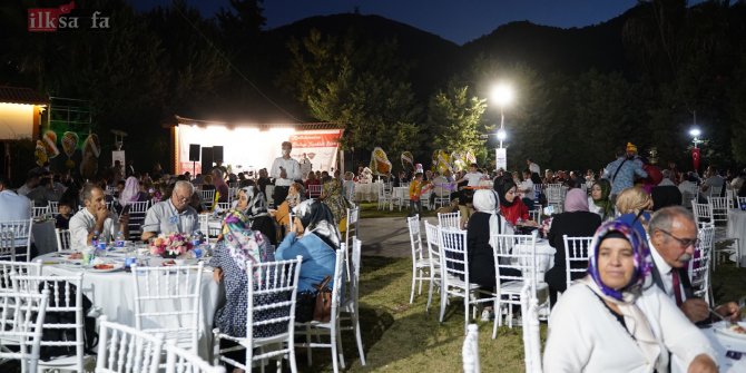 İzmir Maraş Der üyeleri İşler Yayın Grubu sponsorluğunda hasret giderdi