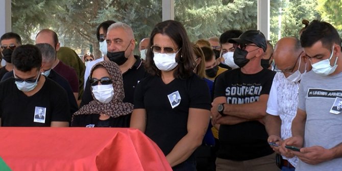 Şarkıcı Koray Avcı'nın babası son yolculuğuna uğurlandı