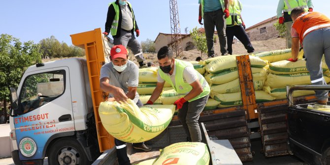 Etimesgut'tan çiftçilere destek