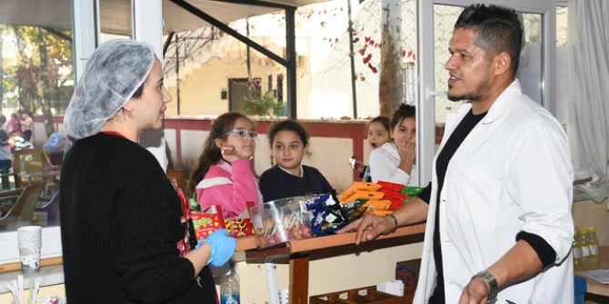 Okul yemekhanesinde 'menü' uyarısı