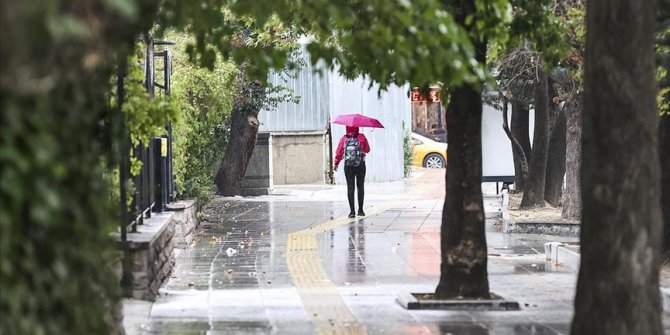 Soğuk ve yağışlı hava geliyor