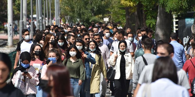 1,5 yıl aradan sonra kampüse dönen üniversitelilerde, yeniden kapanma endişesi 