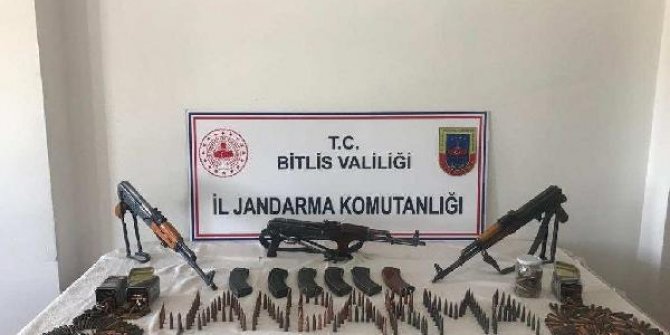 Bitlis'te, arazide silah ve mühimmat ele geçirildi