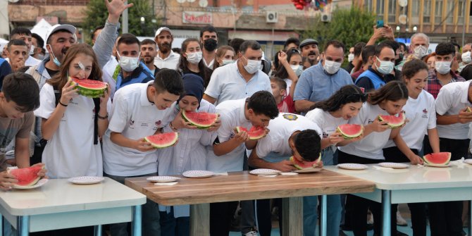 Diyarbakır 11'inci Karpuz Festivali: Renkli görüntülere sahne oldu