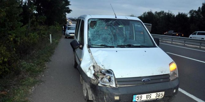 Tekirdağ'da hafif ticari araç, motosiklete çarptı: 1 ölü, 2 yaralı
