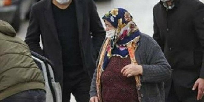 60 yıllık eşini 38 yerinden bıçaklayarak öldüren kadının kızı: Babam anneme şiddet uyguluyordu