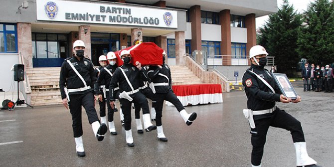Kazada eşiyle ölen komiser yardımcısı için Bartın'da tören