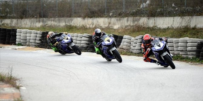 Milli motosikletçiler İspanya'da piste çıkacak