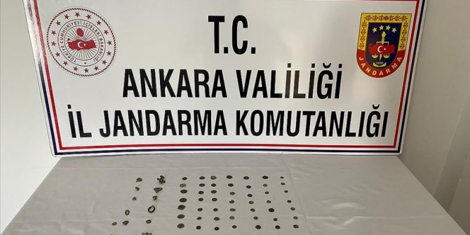Başkentte jandarma ekipleri, çeşitli suçları işledikleri iddiasıyla 24 zanlıyı yakaladı
