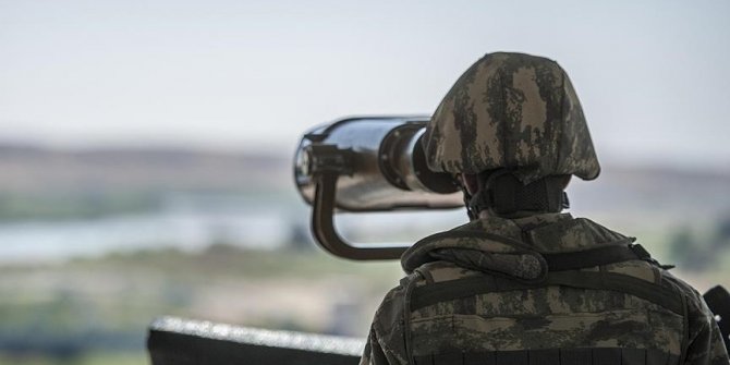 Türkiye'ye yasa dışı yollardan girmeye çalışan 2 DEAŞ'lı terörist yakalandı