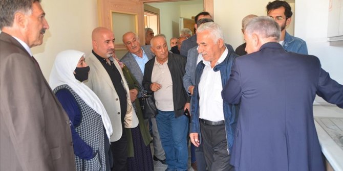 Yüksekova'da terör mağduru aileler yeni yuvalarına kavuşuyor