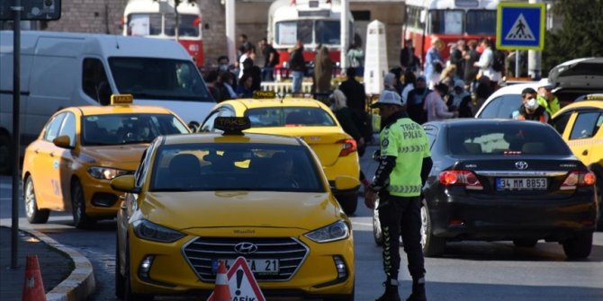 İstanbul'da taksicilere yönelik denetimler sürüyor