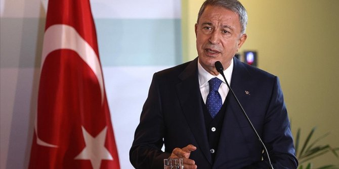 Bakan Akar müjdeyi verdi: Yerli deniz topunun testi başarıyla sonuçlandı