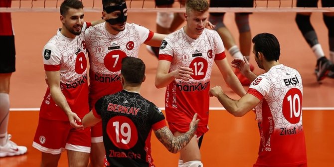 Voleybolda Spor Toto Şampiyonlar Kupası Ziraat Bankkart'ın