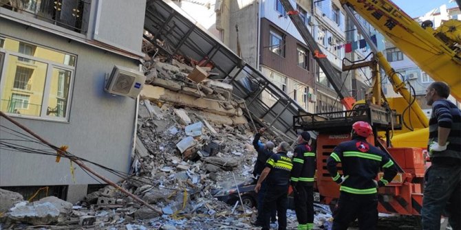 Gürcistan'da 7 katlı bina çöktü