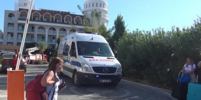 Antalya'da otel saunasında yangın; 3 kişi dumandan etkilendi