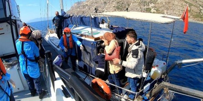 Bodrum'da 25 kaçak göçmen yakalandı, 7 kaçak göçmen de kurtarıldı