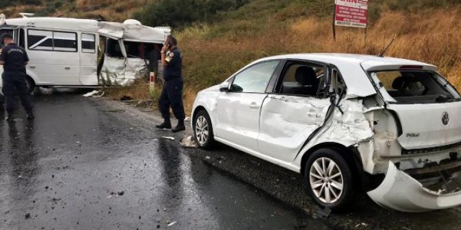 Beton mikseri, yolcu minibüsü ile otomobile çarptı: 1 ölü, 6 yaralı