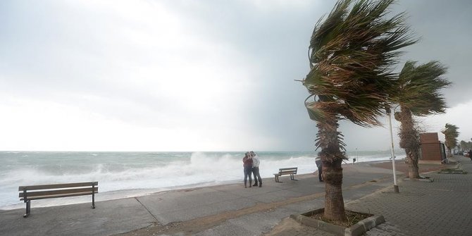 Meteorolojiden Batı Karadeniz için fırtına uyarısı