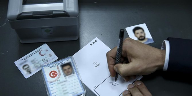 Bakan Yardımcısı Sayan: Kimlik kartları güvenli elektronik imza atabilmek için de kullanılabilecek