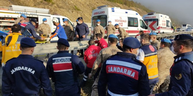 Samsun'da yolcu otobüsü uçuruma yuvarlandı: 2 ölü, 14 yaralı