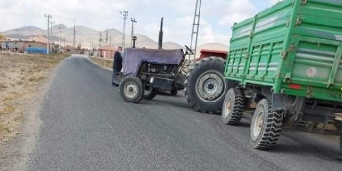 Dedesinin kullandığı traktörden düşen çocuk öldü