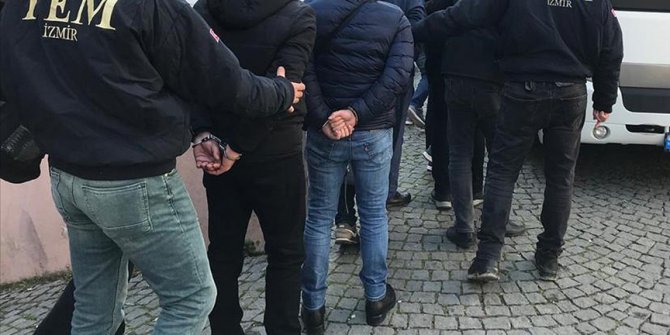 İzmir merkezli 5 ilde FETÖ operasyonu