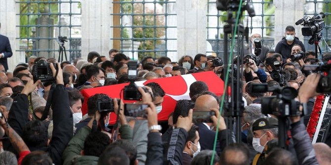 Milli SİHA'ların öncü ismi Özdemir Bayraktar son yolculuğuna uğurlandı