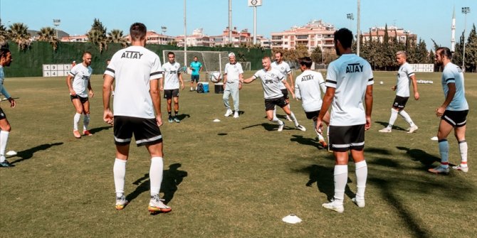 Altay, Süper Lig'de yarın Yeni Malatyaspor'a konuk olacak