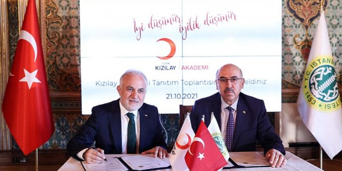 Kızılay Akademi'nin tanıtımı İstanbul Üniversitesi'nde yapıldı