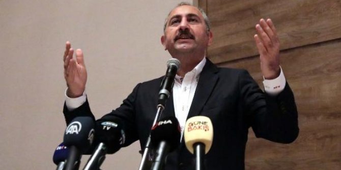 Bakan Gül: Yeni yüzyıla, yeni anayasa ile girmek hepimizin boynunun borcudur