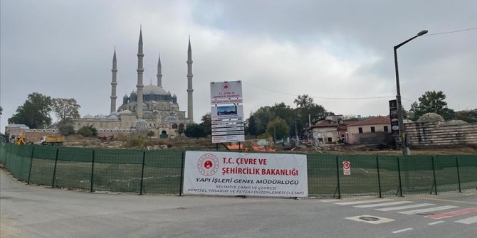Selimiye Meydanı kazılarında Roma döneminden kalma aile mezarlığı bulundu