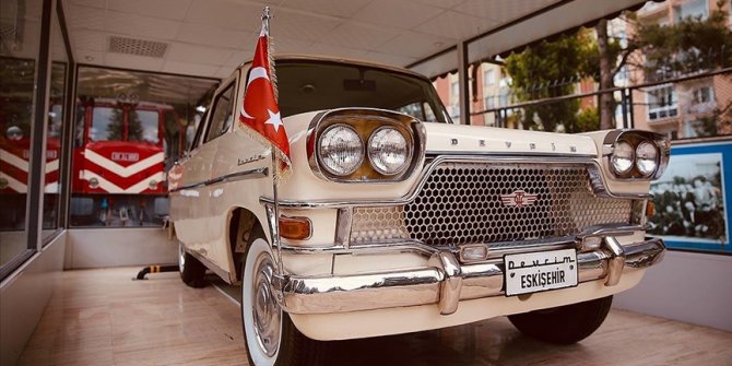 'Türkiye'nin ilk yerli otomobili' Devrim 60 yaşında