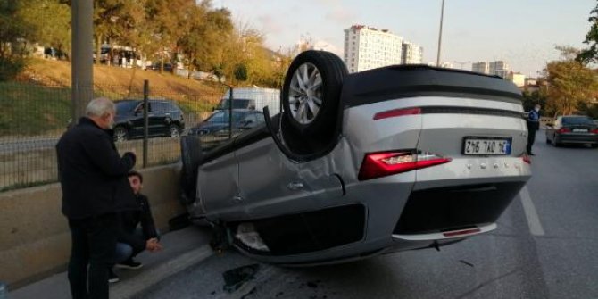 Kartal'da iki otomobilin takla attığı kazada 1 kişi yaralandı