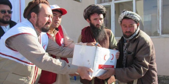 Türk Kızılay Afganistan'da 2 bin koli gıda yardımında bulundu