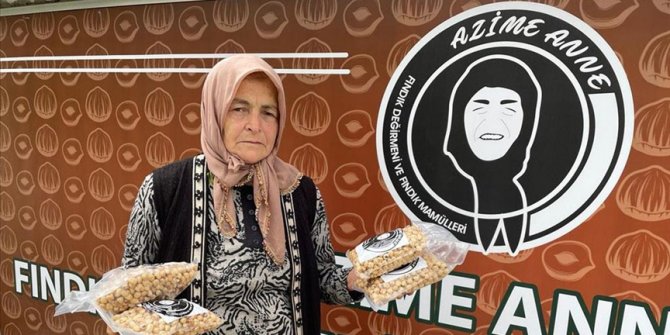 Giresunlu 69 yaşındaki Azime Dizdar köyünde fındık işleme tesisi kurdu