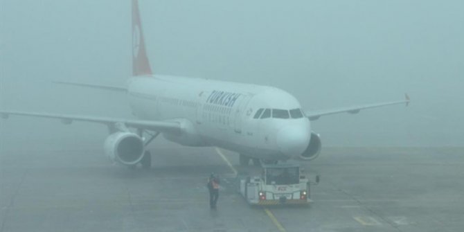 Sabiha Gökçen Havalimanı'nda hava ulaşımına sis engeli