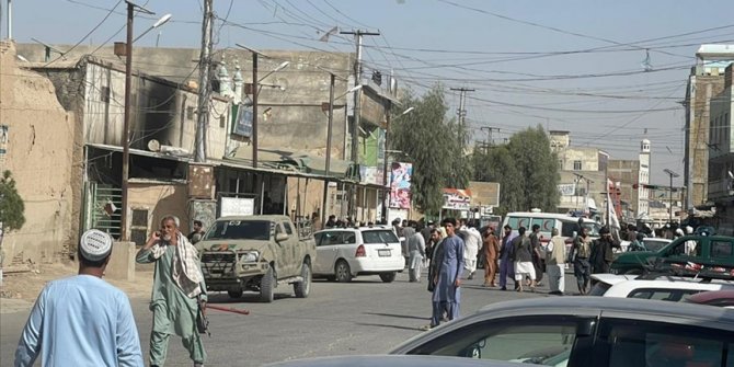 Afganistan'ın Nangarhar vilayetinde bir camiye bombalı saldırı düzenlendi