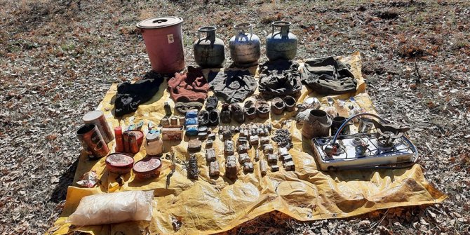 Tunceli’de teröristlerin kullandığı 8 sığınak ve mağara imha edildi