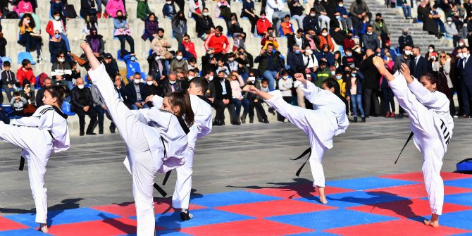 Ankara Büyükşehir Belediyesi sosyal yardım alan öğrencilere ücretsiz kurs verecek