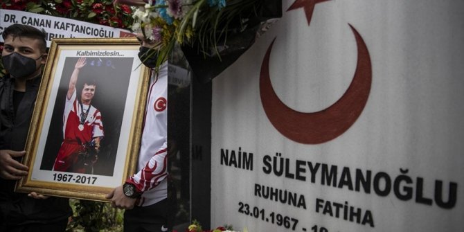 Naim Süleymanoğlu vefatının 4. yılında kabri başında anıldı