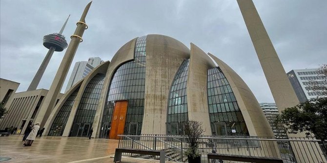 Almanya'da DİTİB Köln Merkez Camisi'ne kundaklama girişimi