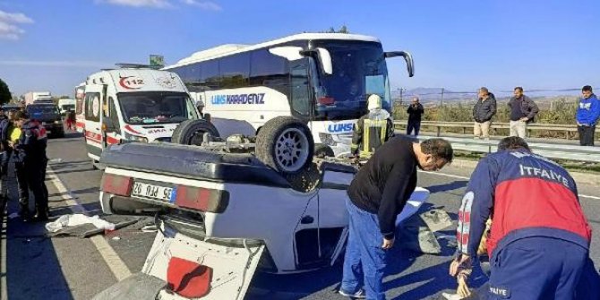 Bariyere çarpıp takla atan otomobildeki genç çifti ölüm ayırdı