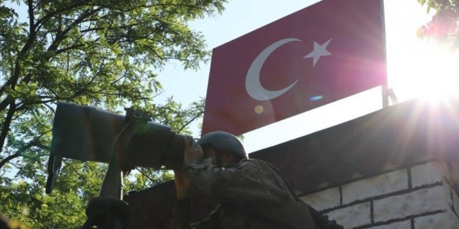 Yunanistan ve Suriye sınırını geçmeye çalışan 6 kişi yakalandı
