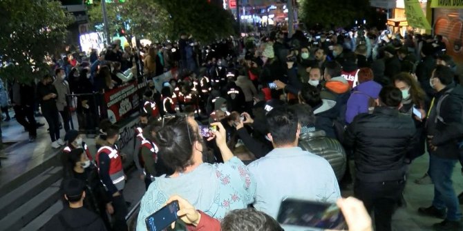 İstanbul'da sokakta izinsiz eylem yapan 70 kişi gözaltına alındı
