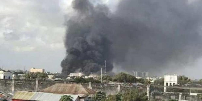 Mogadişu'da şiddetli patlama: Çok sayıda ölü var