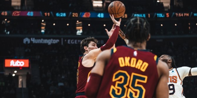 Cedi Osman'ın 23 sayısı Suns'ı durdurmaya yetmedi