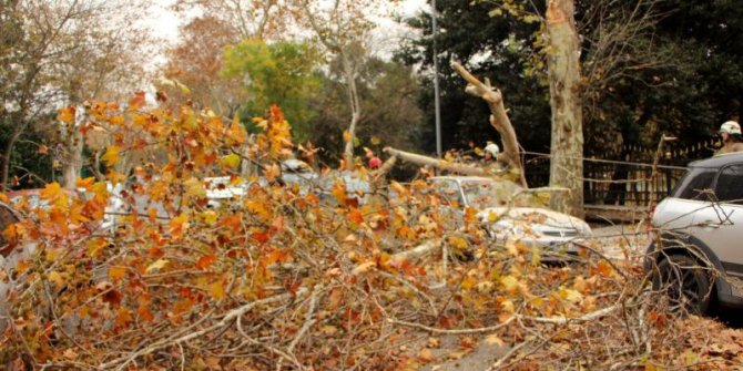 İstanbul'da sağanak yağış yeniden başladı