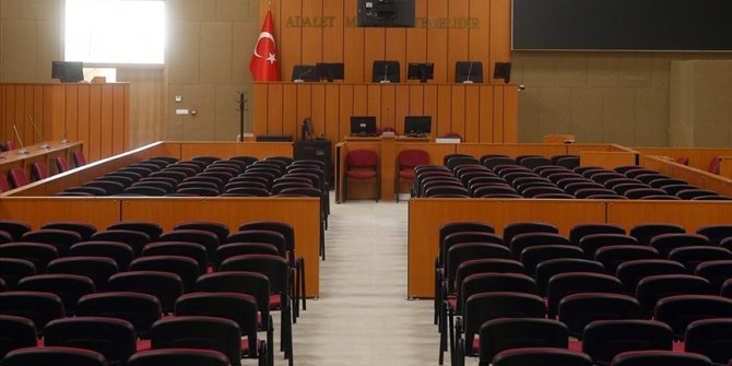 FETÖ'nün darbe girişiminde Tümamiral Özel'in alıkonulması davasının sanığına müebbet hapis cezası