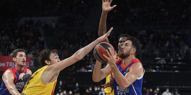 Anadolu Efes, Barcelona'ya uzatmalarda yenildi